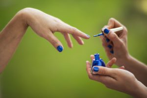 Najmodniejszy manicure. Naprawa paznokci hybrydowych Katowice. Pochłaniacz pyłu do paznokci
